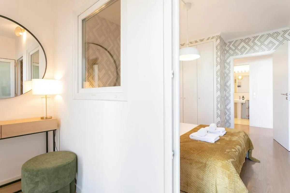 Daire Modern 2Bdr Flat In The City'S Heart! Lisboa