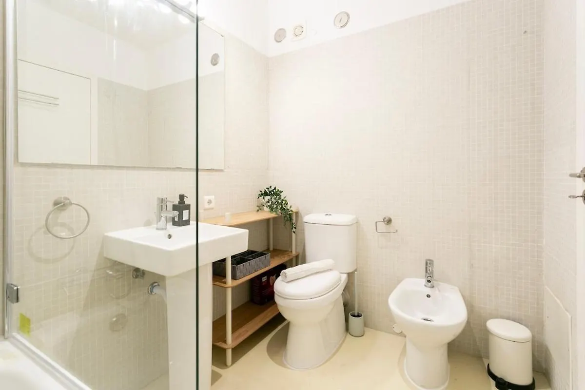 Modern 2Bdr Flat In The City'S Heart! Lizbona Apartament